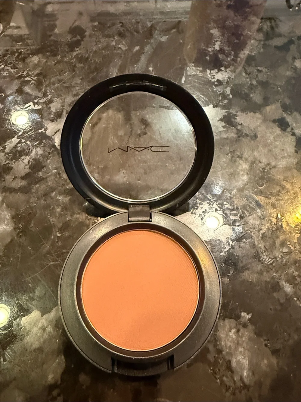 MAC Cosmetics Blush in Swiss chocolate
